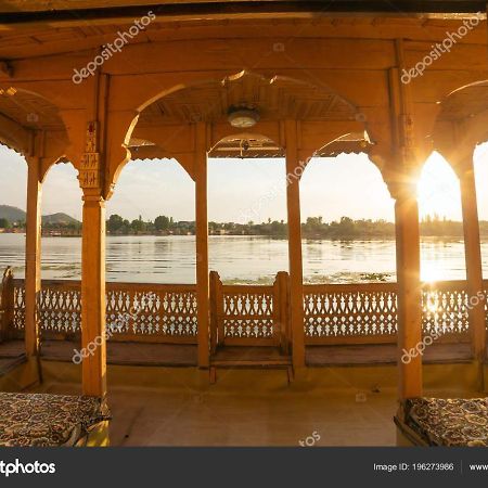 New Bombay Heritage Group Of House Boat Srīnagar Екстериор снимка