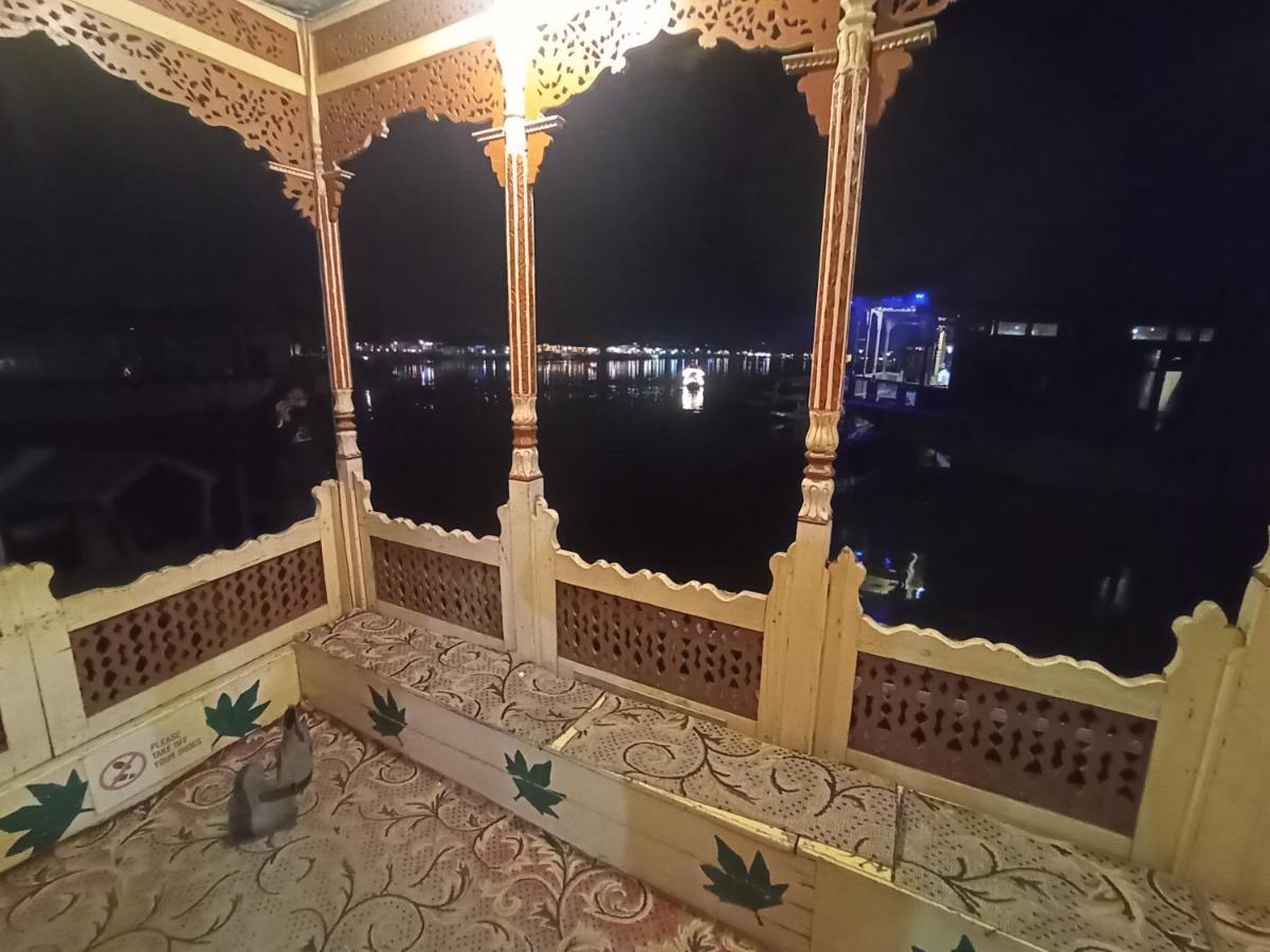 New Bombay Heritage Group Of House Boat Srīnagar Екстериор снимка
